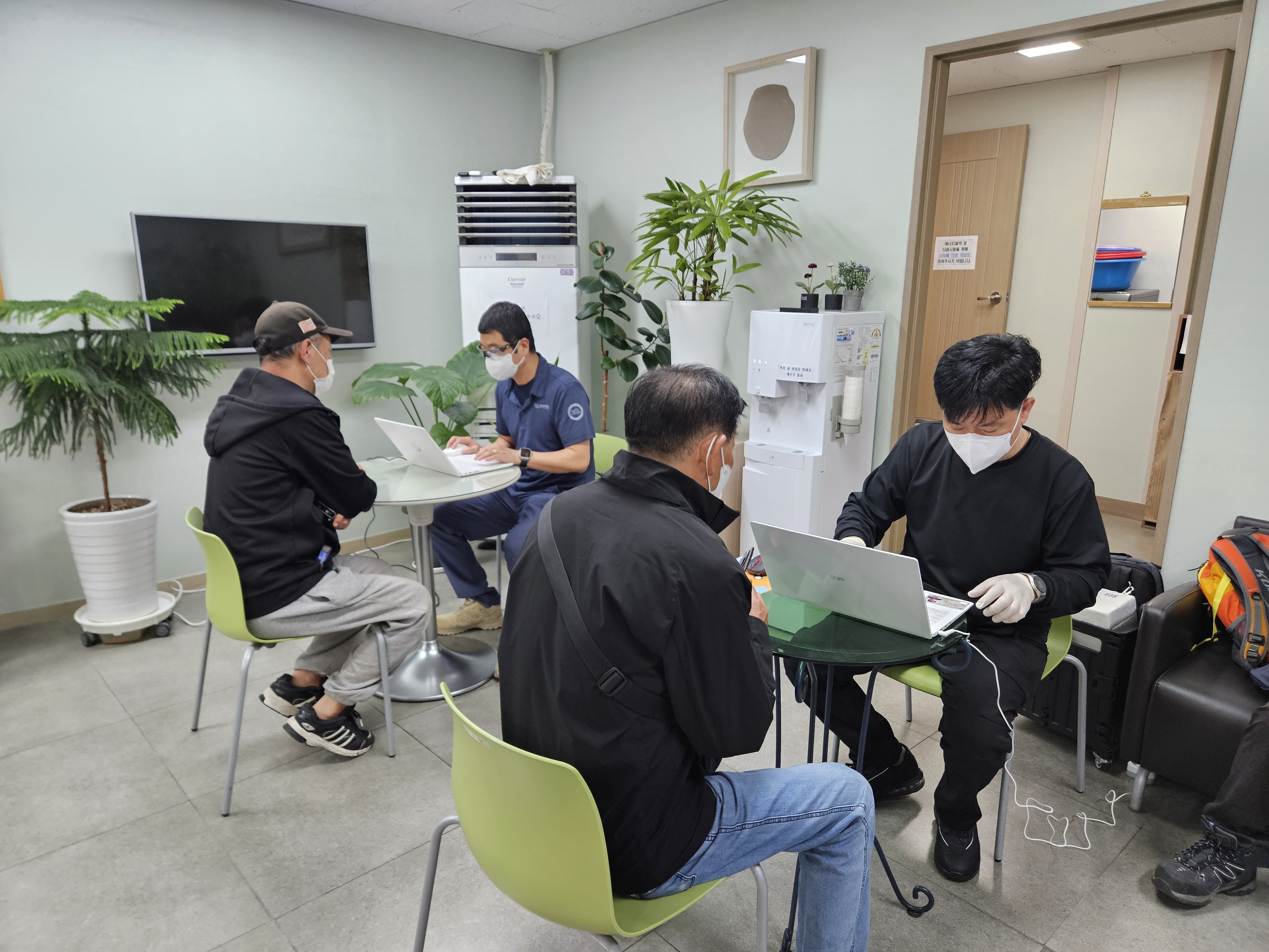 KakaoTalk_20260414_130715863_03